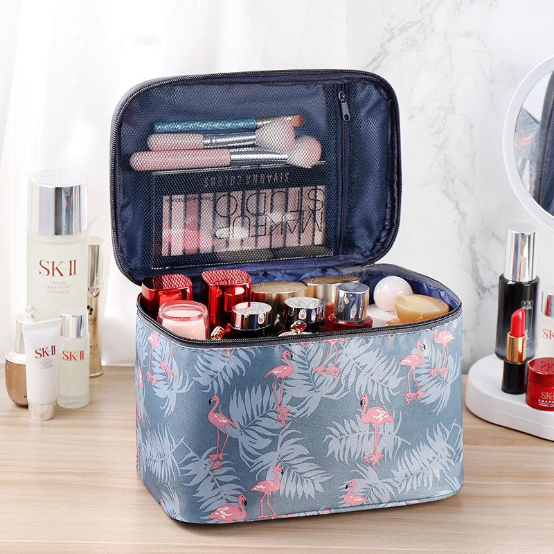 Vanité Chic pour la Toilette Féminine