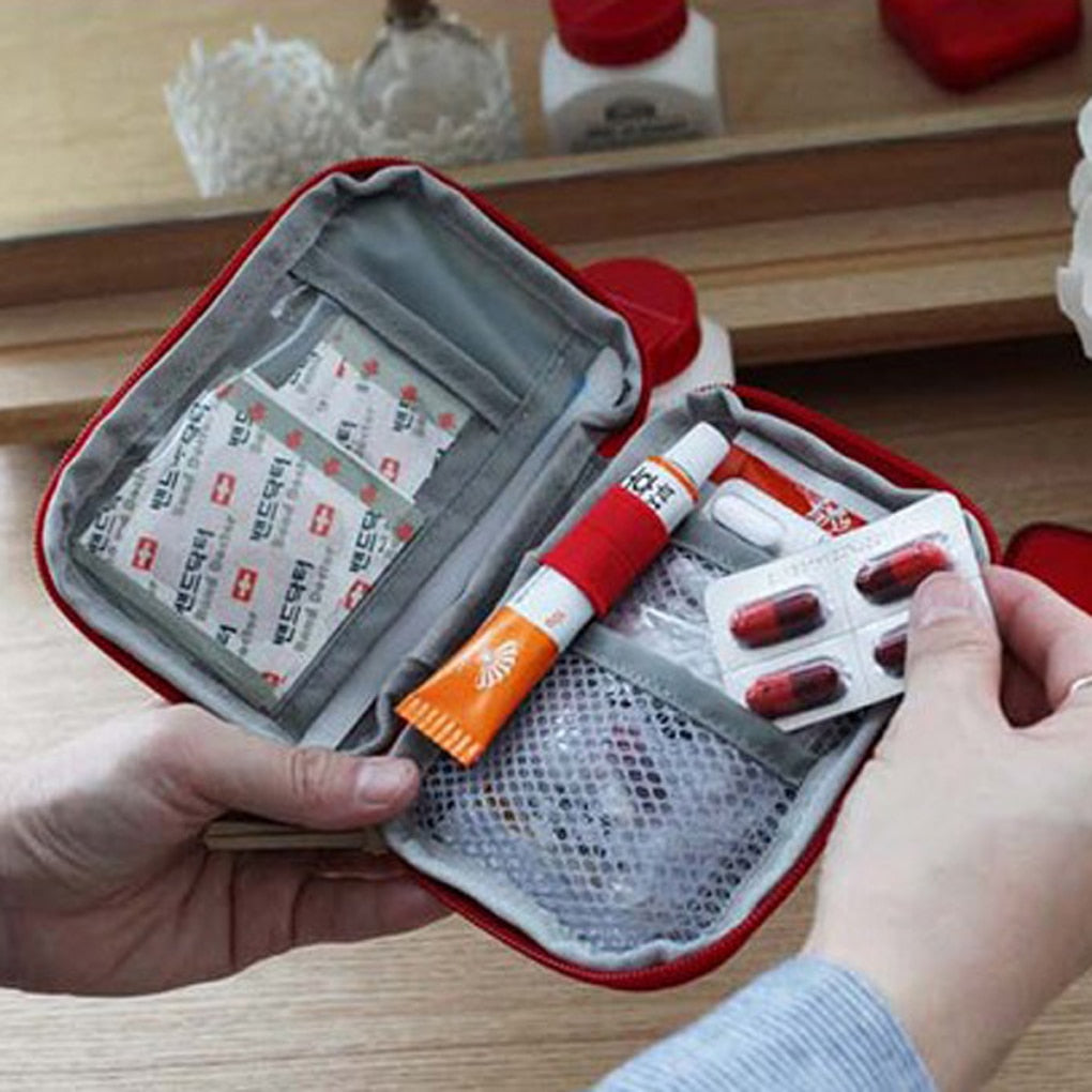 Trousse de Voyage First Aid Kit
