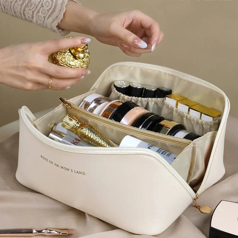Trousse de Toilette Grand Angle Femme