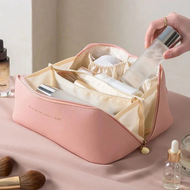 Trousse de Toilette Grand Angle Femme